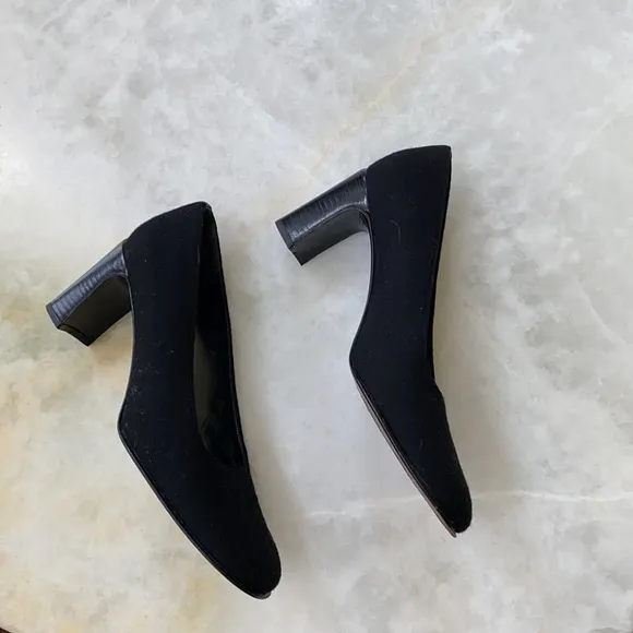 Stuart Weitzman Black Suede Chunk Shoes