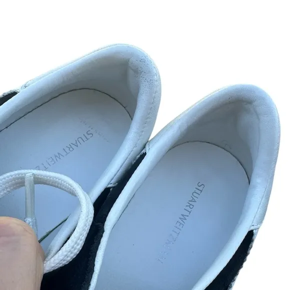 Stuart Weitzman Daryl Leather Size 7 B Sneaker in White/Black Soft Comfort