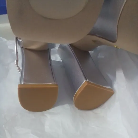 Stuart Weitzman Sky-High 145 Platform Pumps Silver Metallic (7M) (NWT)