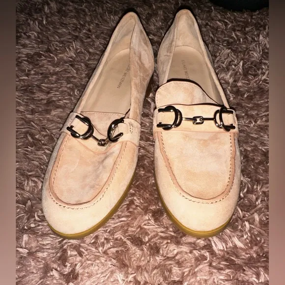 Stuart Weiztman Tan suede Loafers 9B contemporary preppy office