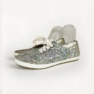 TAOS Flat Lace Up Guest Star Natural Paisley Canvas Sneaker Shoes Women's 9