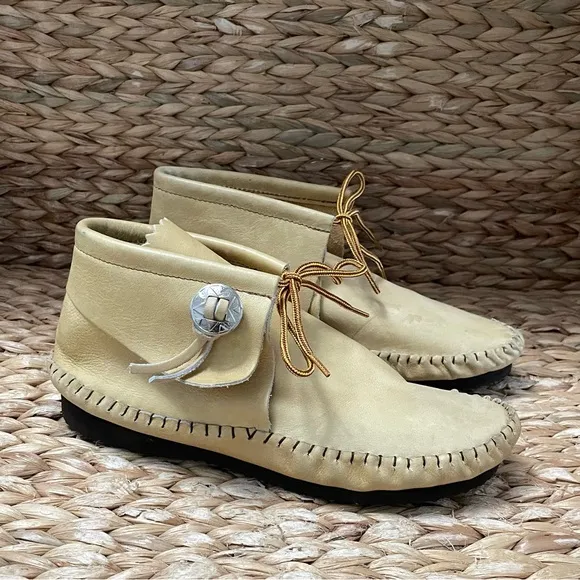 Taos‎ Moccasins Leather Made