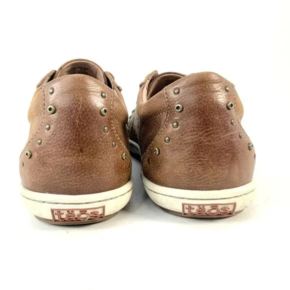 Taos Shoes Womens 7 Brown Freedom Sneakers Leather Low Top Lace-Up Comfort Studs