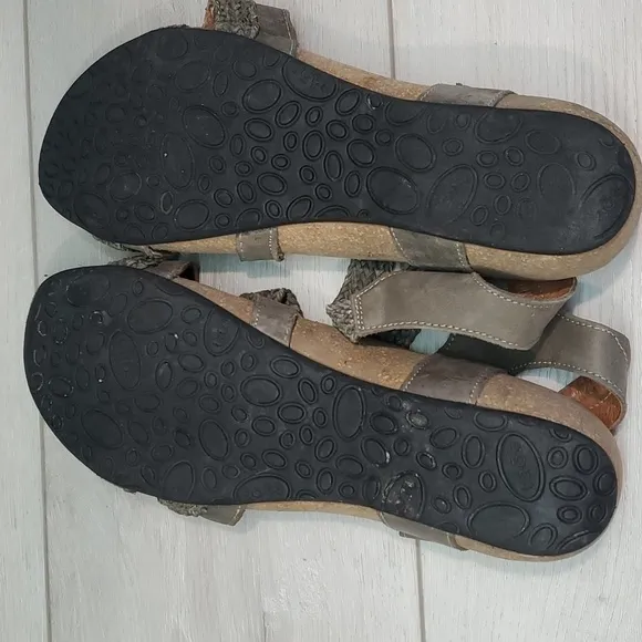 Taos Womens Comfort Leather Wedge Sandals shoes sz 10-10.5