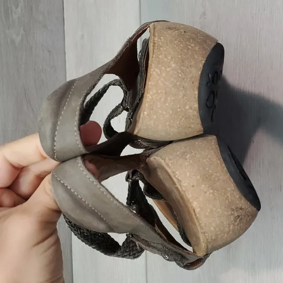 Taos Womens Comfort Leather Wedge Sandals shoes sz 10-10.5