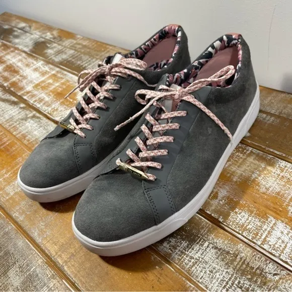 Ted Baker Women’s Suede Sneaker Shoes Size 10