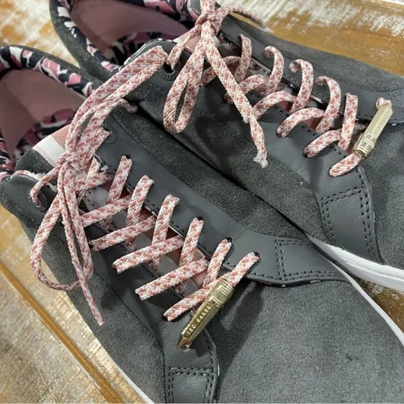 Ted Baker Women’s Suede Sneaker Shoes Size 10