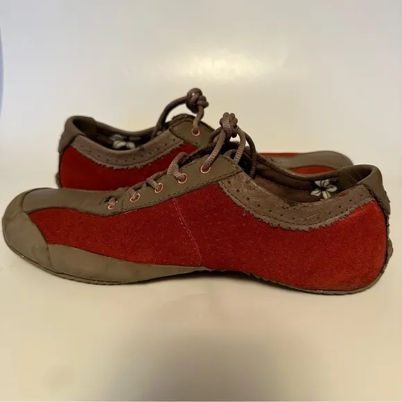 TEVA KEAGAN 6053 Women's Size 8 Red Suede W/Brown Leather Comfort Shoes