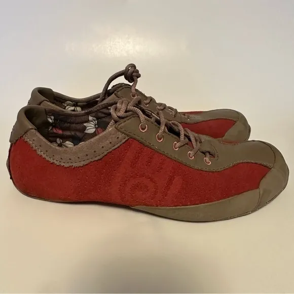 TEVA KEAGAN 6053 Women's Size 8 Red Suede W/Brown Leather Comfort Shoes