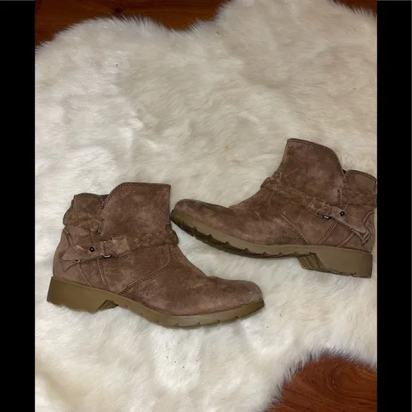 Teva Womens Delavina Ankle - Suede Ankle Bootie Shoes