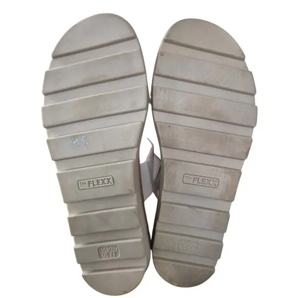 The Flexx Woodstock Slide Sandal In White Delux  Sz 7.5 EUC