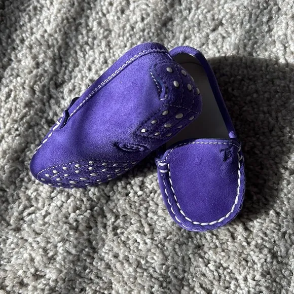 Tod’s baby unisex loafer size 17