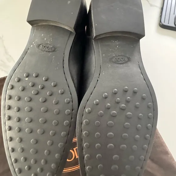 TOD'S Black Leather Loafers for Men