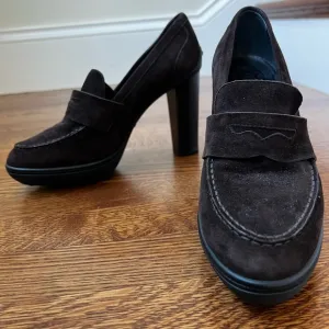 TOD’S Penny Loafers Slip On Shoes Heels Suede Leather Italy Preppy Academia 39.5