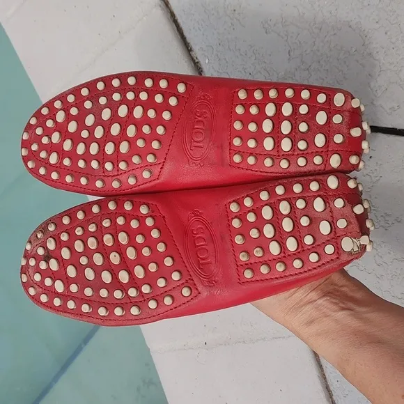 TOD'S Red leather soft big girls loafers 34.5 4.5 US