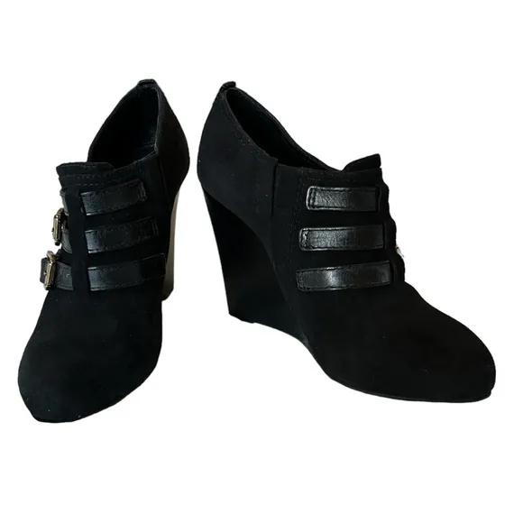 TORY BURCH BLACK SUEDE FALL WINTER WEDGE SHOES 7