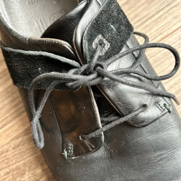 Tsubo Black Leather Derby Dress Shoes | 10