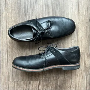 Tsubo Black Leather Derby Dress Shoes | 10