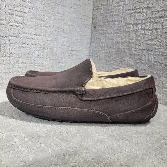 Ugg Ascot Men's Size 11EEE US Brown Suede Slip On Wool Shearling Shoes 1103889