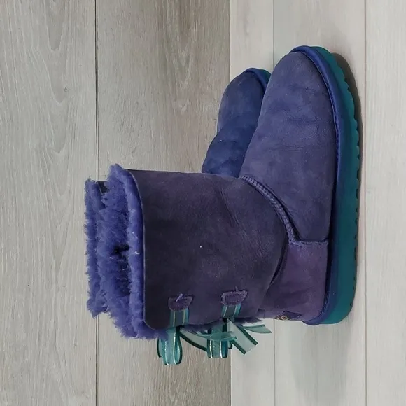 Ugg Australia Women Bailey Bow Bloom LI Ankle Leather Sheepskin Boots shoes sz 5