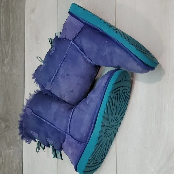 Ugg Australia Women Bailey Bow Bloom LI Ankle Leather Sheepskin Boots shoes sz 5