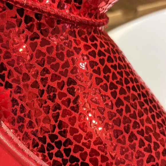 UGG Big Girls Classic II Gel Hearts Red