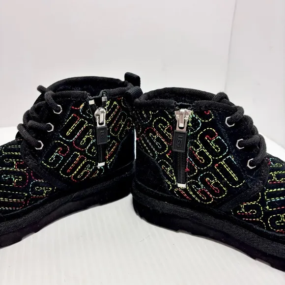 UGG NEUMEL II GRAPHIC STITCH BLACK SUEDE BOOTS SIZE 10 TODDLER