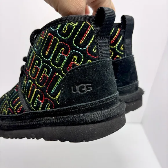 UGG NEUMEL II GRAPHIC STITCH BLACK SUEDE BOOTS SIZE 10 TODDLER