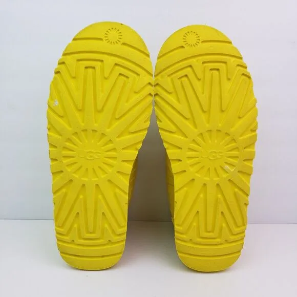 UGG Neumel Scatter Graphic Mens Size 11 Yellow Suede Chukka Boot Shoes 1134853