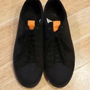 UGG  SOFT SHOES