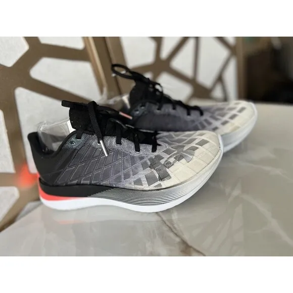 Under Armour Flow Velociti Elite 3026801 Running Sneakers Men sz 6.5 women sz 8
