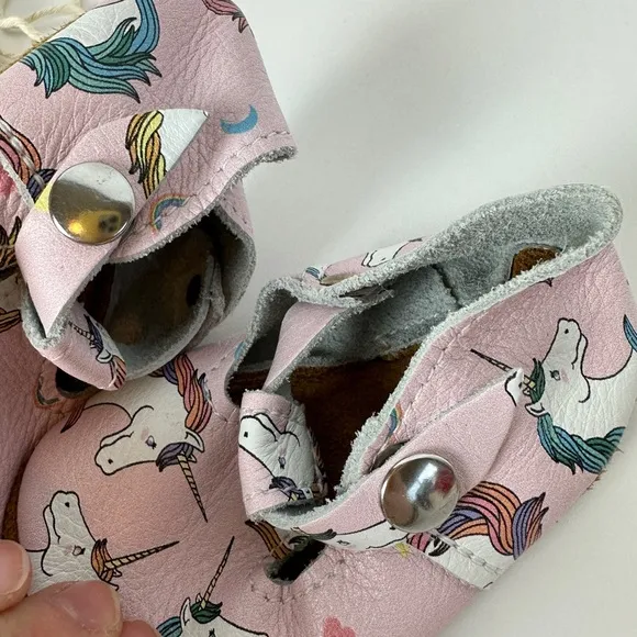UNICORN 🦄 Mon Petit Shoes T-Straps Soft Soled Leather Baby Toddler Size 4‎ Pink