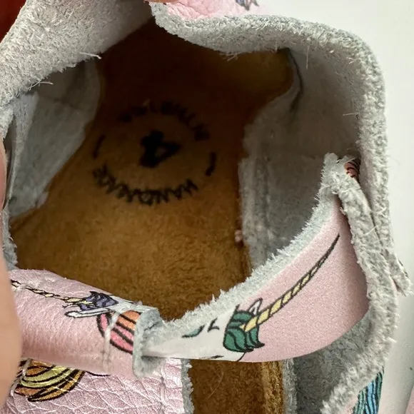 UNICORN 🦄 Mon Petit Shoes T-Straps Soft Soled Leather Baby Toddler Size 4‎ Pink