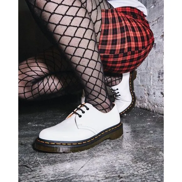 Urban Outfitters x Dr. Martens 1461 Patent Leather Oxfords White Patent Sz 6