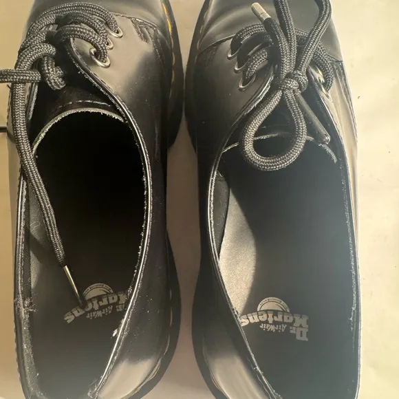Used Dr Martens Black Platform Oxford Shoes size women’s 7 medium