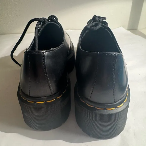 Used Dr Martens Black Platform Oxford Shoes size women’s 7 medium