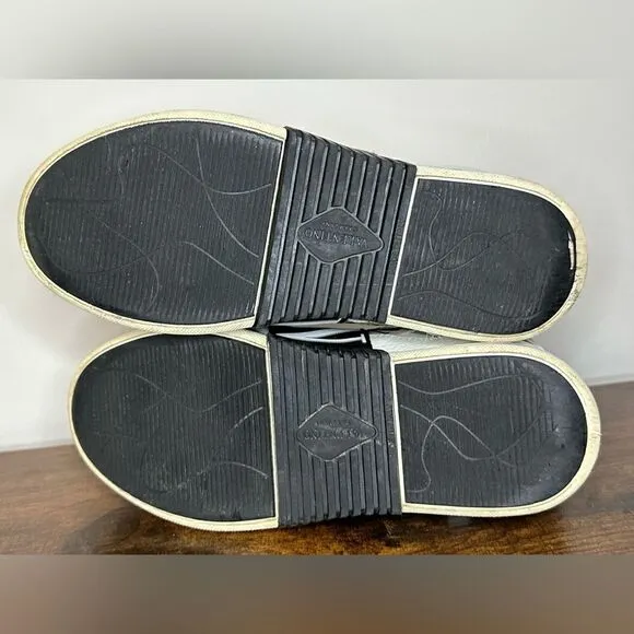 Valentino Garavani Women Logo  Calfskin VL7N Sneakers Size 38 with box