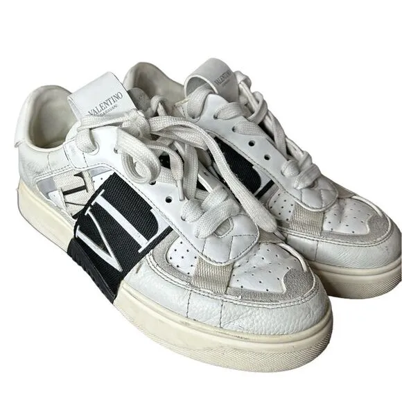 Valentino Garavani Women Logo  Calfskin VL7N Sneakers Size 38 with box