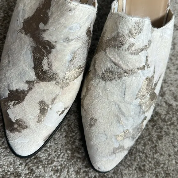 VANELi Ilium (Cream/Platino Glamour Haircalf) Women's Clog/Mule Shoes 9
