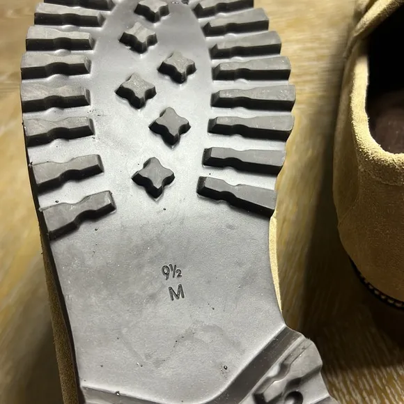 VANELI ZENKA LUG SOLE LOAFER SHOES IN TAUPE SUEDE 9.5