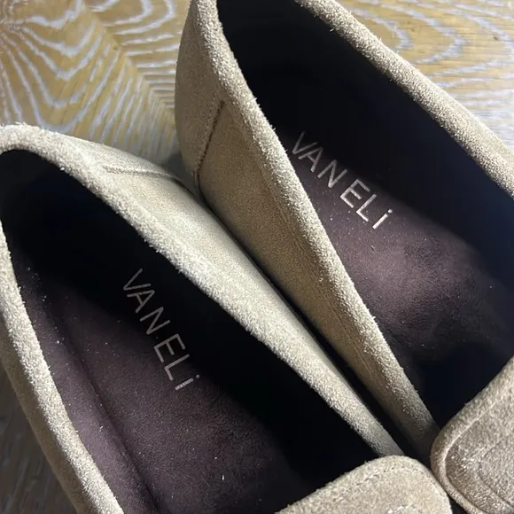 VANELI ZENKA LUG SOLE LOAFER SHOES IN TAUPE SUEDE 9.5