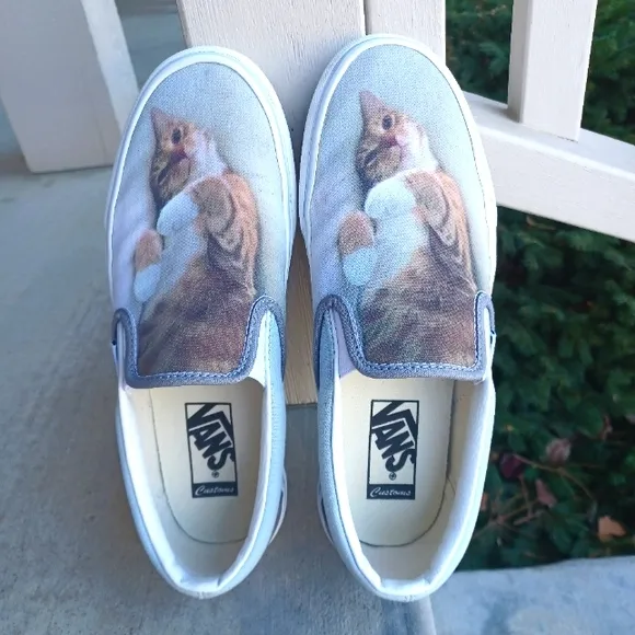 Vans customs cat sz 8 women