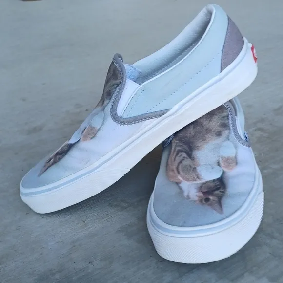 Vans customs cat sz 8 women
