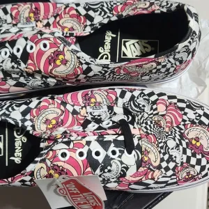 Vans Disney  Chesire Cat Mens 13