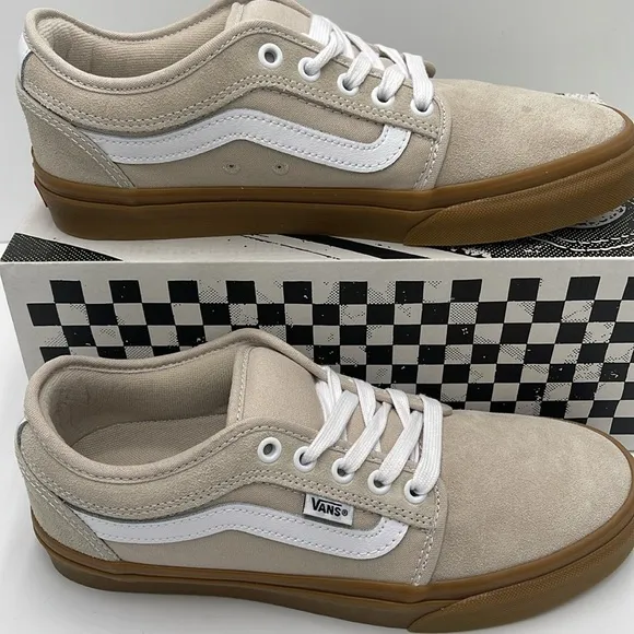 Vans Men's Beige and White Sneakers Chukka Low SidFrench OakVN0A5KQZBLL