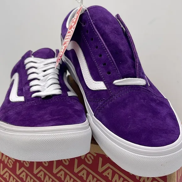 Vans Men's Purple Suede Sneakers Old SkoolPig Suede AcaiVN0A4BW2BKE