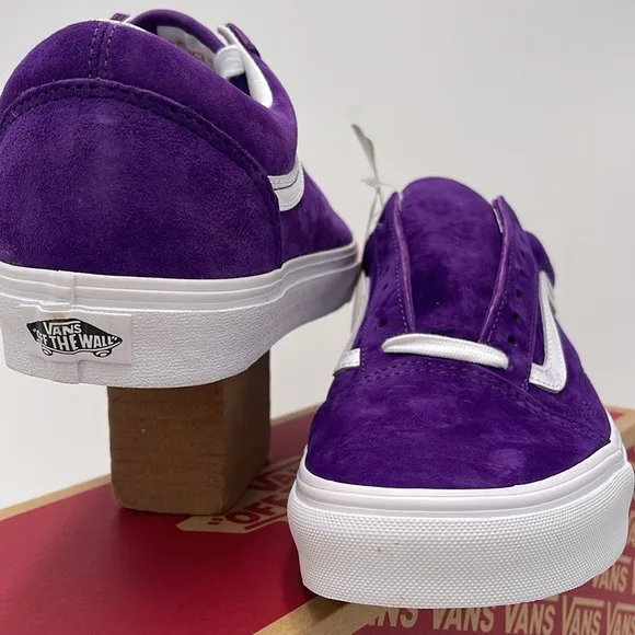 Vans Men's Purple Suede Sneakers Old SkoolPig Suede AcaiVN0A4BW2BKE