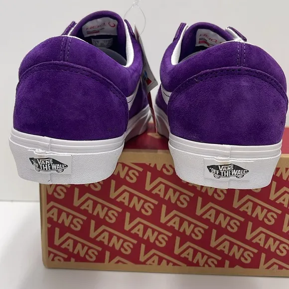Vans Men's Purple Suede Sneakers Old SkoolPig Suede AcaiVN0A4BW2BKE