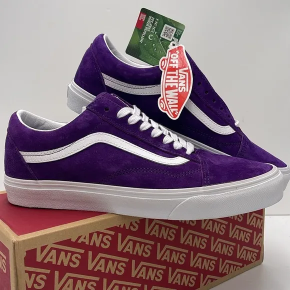 Vans Men's Purple Suede Sneakers Old SkoolPig Suede AcaiVN0A4BW2BKE