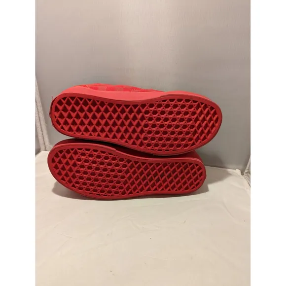 Vans Off The Wall Old Skool RACING RED Suede Checkerboard Skate Shoes M4  W 5.5